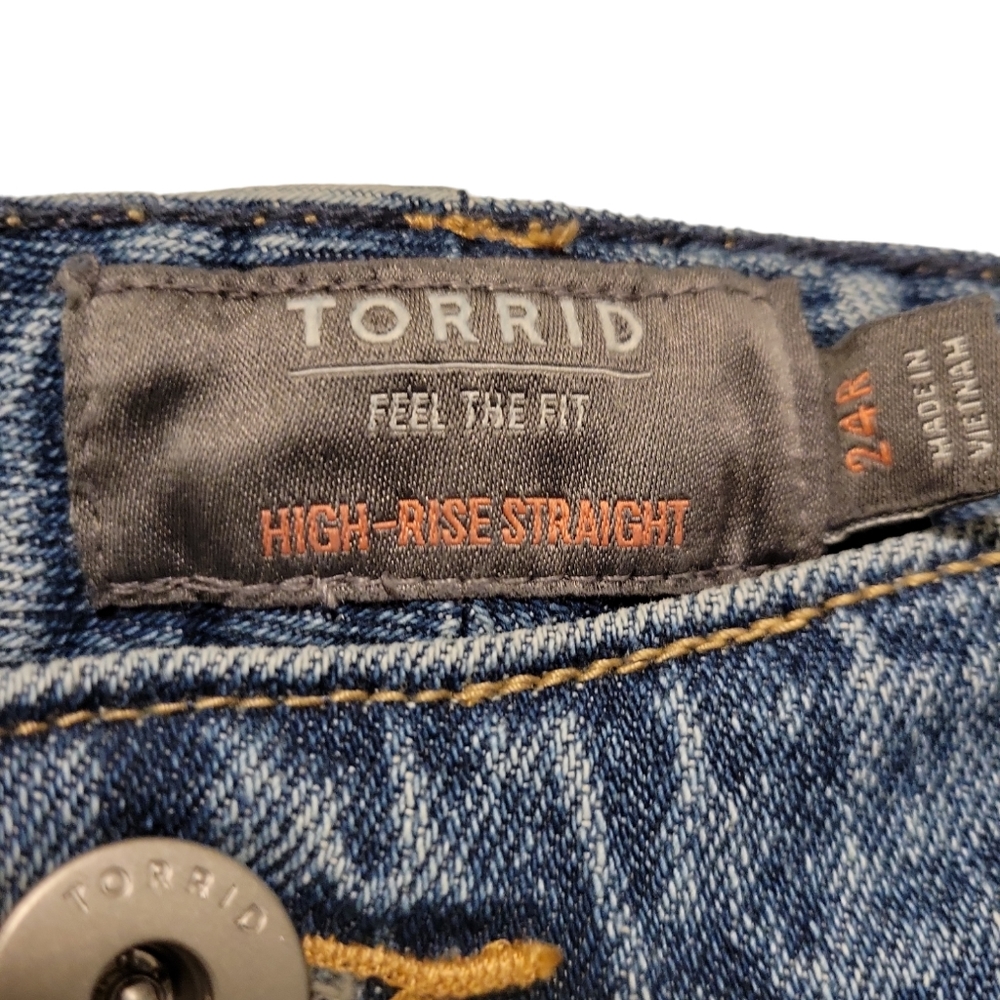 Torrid, NWT, Jeans, High-Rise Straight, Cropped at Ankle, Women's sz 24, L-39 In - Picture 4 of 5